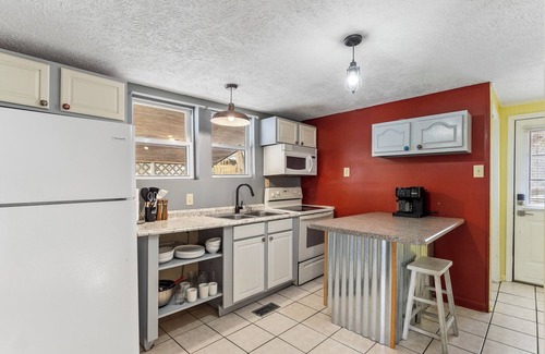 Bristol House | Affordable, Private, Single Level House Steps From Hard Rock Casino Pet Friendly