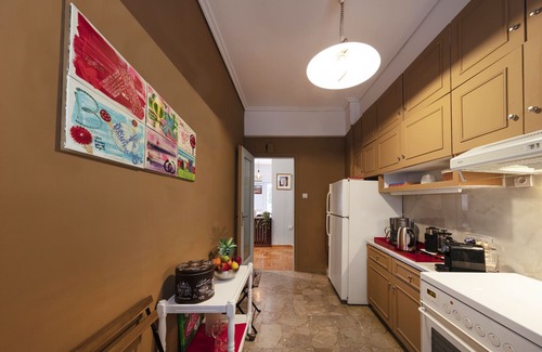 Koukaki Apartment | Ag. Nikolaou 4 · Spacious 3 Bedroom apt near Acrop