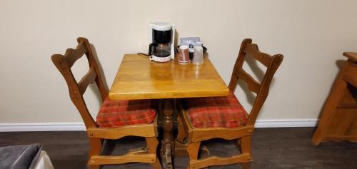 McCreary Hotel | Agassiz Park Lodge - Under New Management