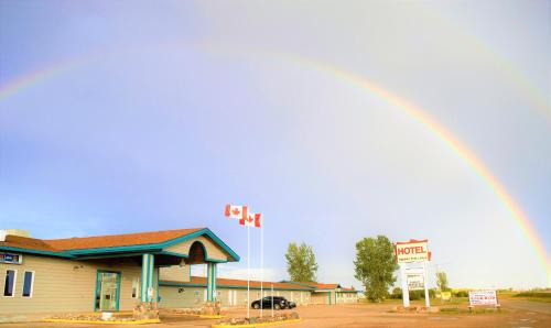 McCreary Hotel | Agassiz Park Lodge - Under New Management