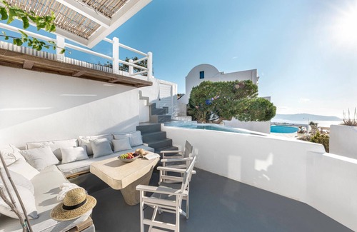 Imerovigli Villa | Agate Suite with Hot tub and sea view by Caldera Houses