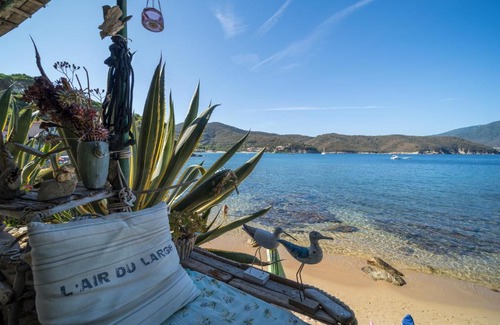 Scaglieri Apartment | Agave direclty on the beach - Goelba
