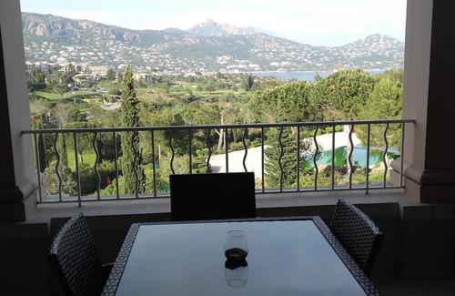 Le Dramont Apartment | Agay Apartment in Cap Esterel