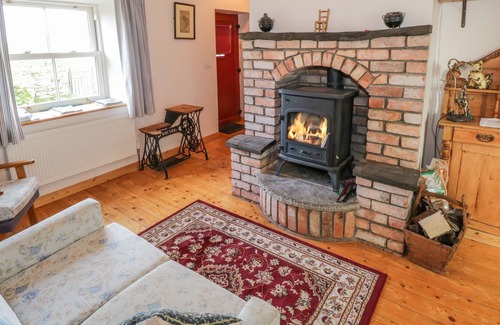 Ballycastle Cottage | AGGIE'S COTTAGE, pet friendly in Ballycastle, County Mayo