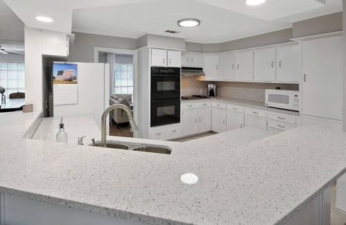 Carter's Grove House | Aggieland Dream! Renovated 4 BR Home 1.5 miles to Texas A&M