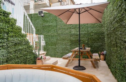 Zakynthos Town Apartment | Aggire Zante Retro Residence
