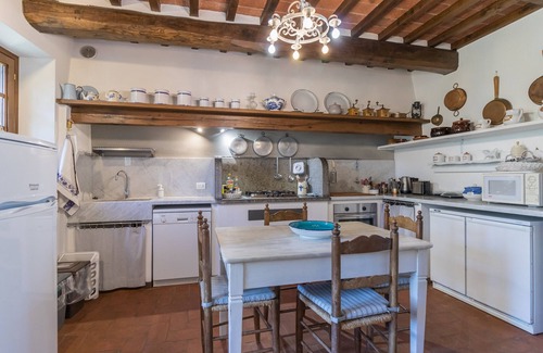 Lucca Villa | Agli Orti, villa with pool, view, WiFi. Lucca