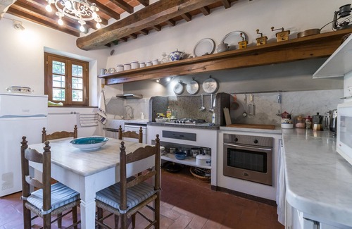Lucca Villa | Agli Orti, villa with pool, view, WiFi. Lucca