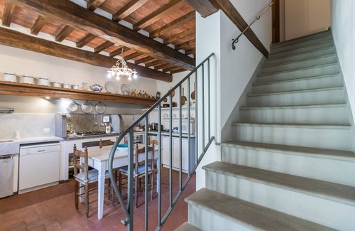 Lucca Villa | Agli Orti, villa with pool, view, WiFi. Lucca