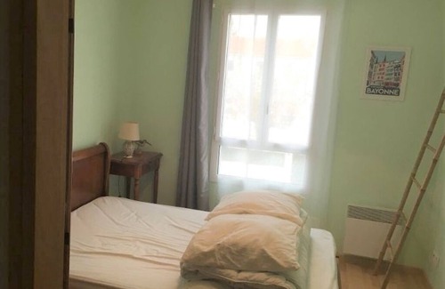 Port District Apartment | Agréable Appartement de 55 m2, Situé à 3mn à Pied de la Plage et 350m du Marché