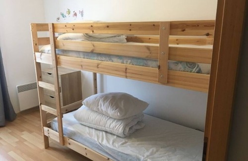 Port District Apartment | Agréable Appartement de 55 m2, Situé à 3mn à Pied de la Plage et 350m du Marché