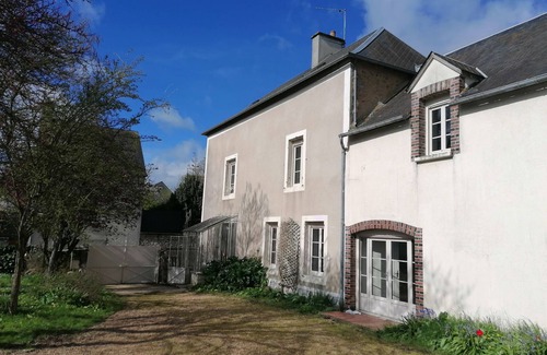 Fresnay-sur-Sarthe House | Agréable Maison Dans Belle Cité de Caractère
