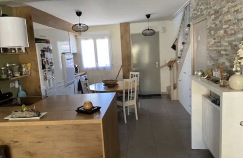 Vernet House | Agréable Maison Avec Piscine