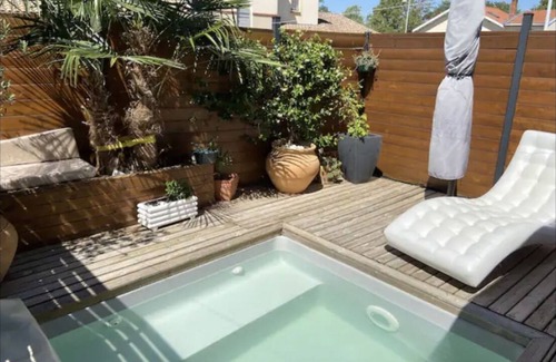 Vernet House | Agréable Maison Avec Piscine