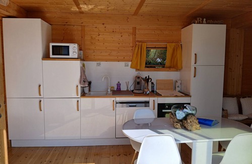 Le Conquet House | Agréable Maison en Bois Avec Piscine, Spa, Sauna en Bord de mer