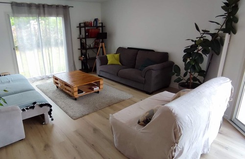 Trelissac House | Agréable Villa Avec Piscine à la Lisière de la Forêt