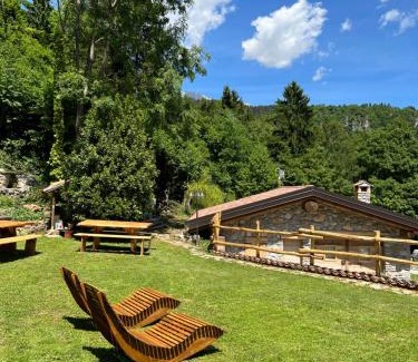 Fino del Monte Ski Chalet | Agri Alloggio La Quercia e il Frassino