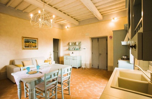 Castiglion Fibocchi Apartment | Agriturismo San Pietro Appartamento Fiordaliso