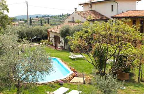 Cavaion Veronese Bed & Breakfast | Agriturismo B&B Le Casette sul Garda