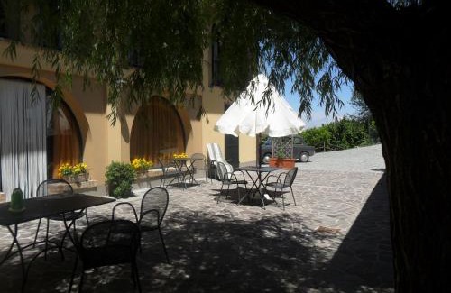 Roddi House | Agriturismo Cascina Barin
