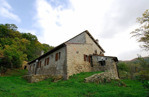 Vivo dʼOrcia Apartment | - Agriturismo La Piaggia - forest view apartment on the ground floor 2 guests