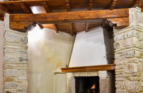 Cascia House | AGRITURISMO LA VALLE DEI BRONZETTI