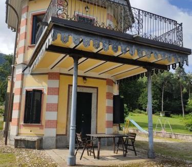 Cadegliano-Viconago House | Agriturismo Villa Brugolta