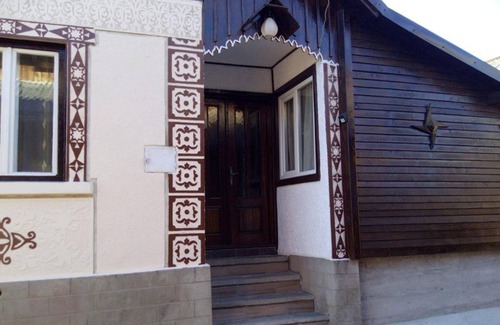 Manastirea Humorului House | Agrouturistic House in Manastirea Humorului