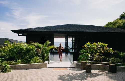 Santiago Villa | Aguamadera Villas. Ocean View and Jungle Luxury! AC, Wi-Fi, 5BR, Infinity Pool