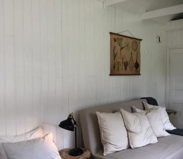 Agunnaryd House | Agundaborg boathouse close by lake