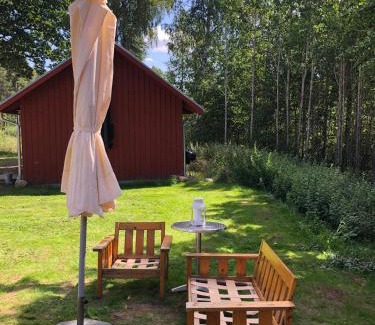 Agunnaryd House | Agundaborg boathouse close by lake