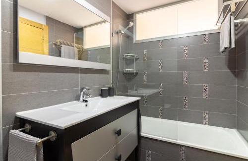Ferrera Apartment | AH La Casa del Reloj en Noreña VUT7178AS