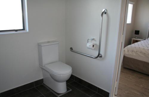 Waimate Bed & Breakfast | AHAVA Bed & Breakfast