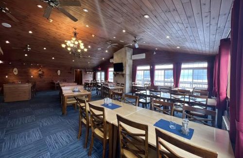 Magnetawan House | Ahmic Lake Resort