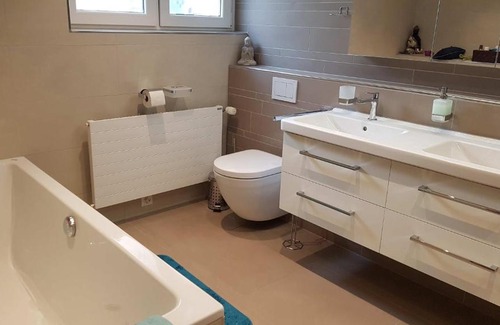 Buchs Apartment | Ahornwohnung, ruhige Lage, nähe Bahnhof und Zentrum