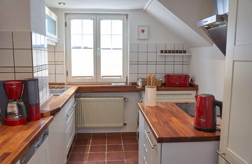 Lohrsdorf House | Ahrtal Ferienhaus Landskrone - charming half-timbered house on the red wine hiking trail