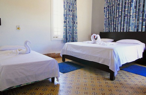 El Vedado House | AHT Colonial Hostel
