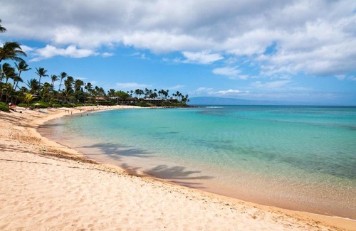 Historic Lahaina Front Street Apartment | Aina NaluB105 studio