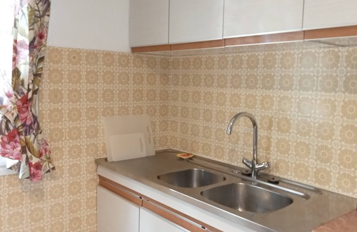 Entraigues-sur-la-Sorgue Villa | Air-conditioned house with saltwater pool in a green setting