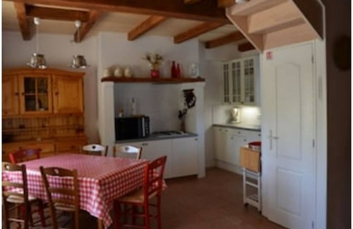 Saint-Julien-de-Crempse House | Air-conditioned, garden, private heated pool, pets welcome.