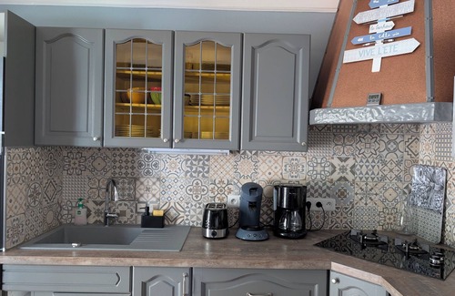 Elne House | Air-conditioned 4-person house with garden and pool 10 minutes from the beach