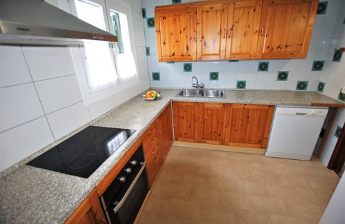 Cala Mesquida Apartment | Air-Conditioned Apartment with Seaview, Terrace & Wi-Fi; Parking Available