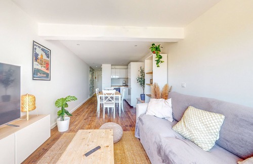 Port Leucate Apartment | Air-conditioned apartment with terrace, 5 minutes from the beach.
