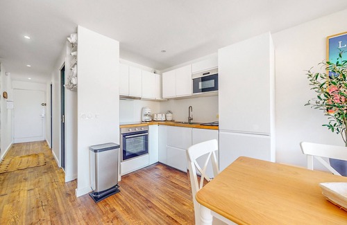 Port Leucate Apartment | Air-conditioned apartment with terrace, 5 minutes from the beach.