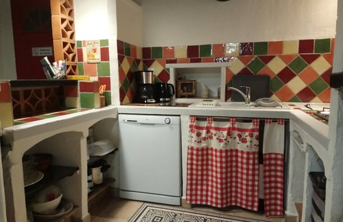 Monteux Apartment | Air-conditioned cottage with pool at Mas de la restanque