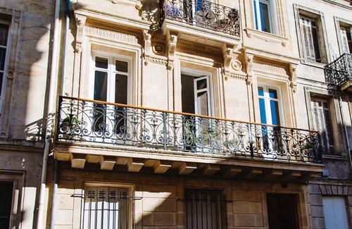 Bordeaux City Centre Apartment | Air-conditioned, elegant, quiet, ideally located