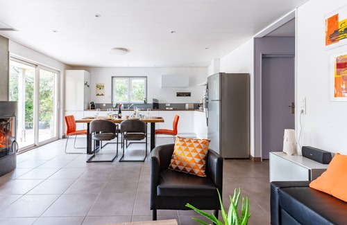 Saint-Restitut Villa | Air-conditioned villa with pool & garden - Saint-Restitut