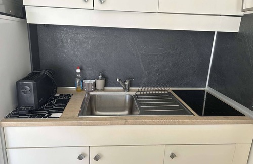 Saint-Melany Apartment | Air-Conditioned Studio with Terrace, Pool & Parking - Sleeps 4, Port Camargue Beachfront