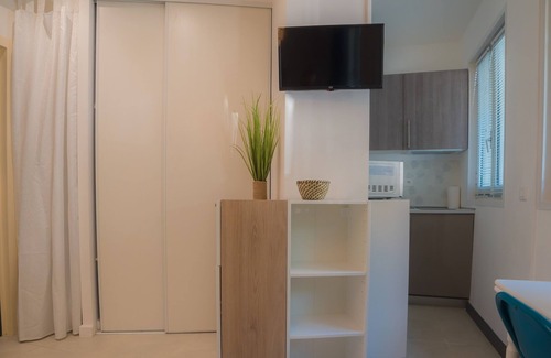 Fabron Apartment | Air-conditioned studio in Fabron