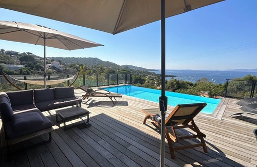 Portigliolo Villa | Air-conditioned villa - Infinity pool - Panoramic sea view - 200m from the beach